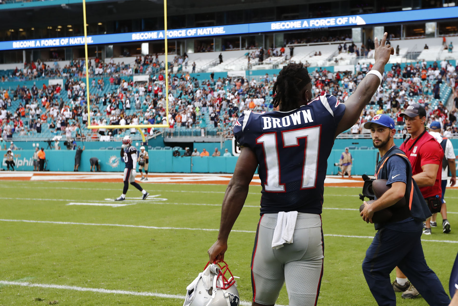 Patriots Dolphins Football